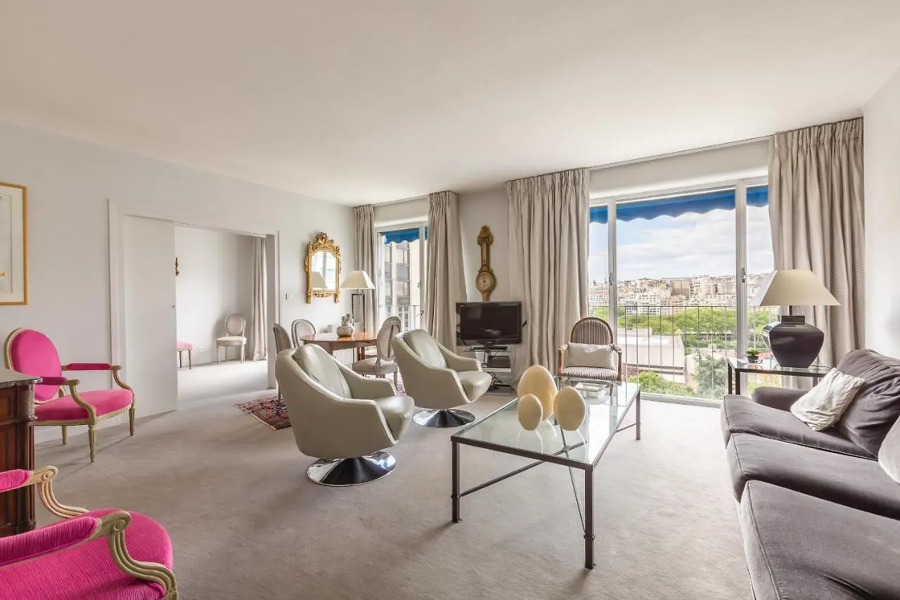 Veeve - Steps From The Eiffel Tower Appartement