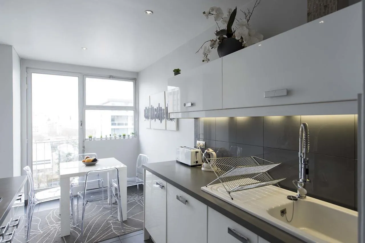 Veeve - Steps From The Eiffel Tower Apartment *